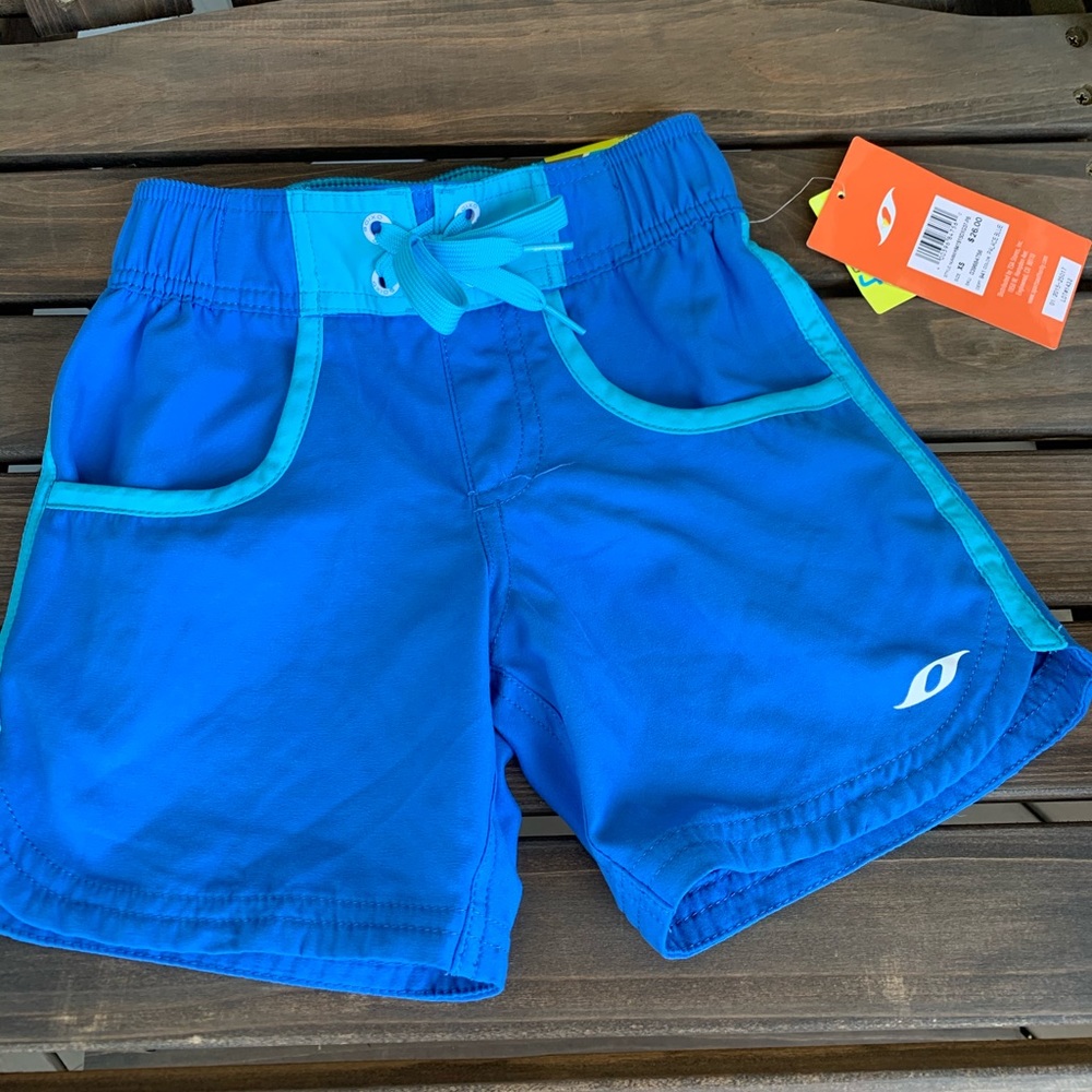 NWT Oxide Board Shorts Size 4/5